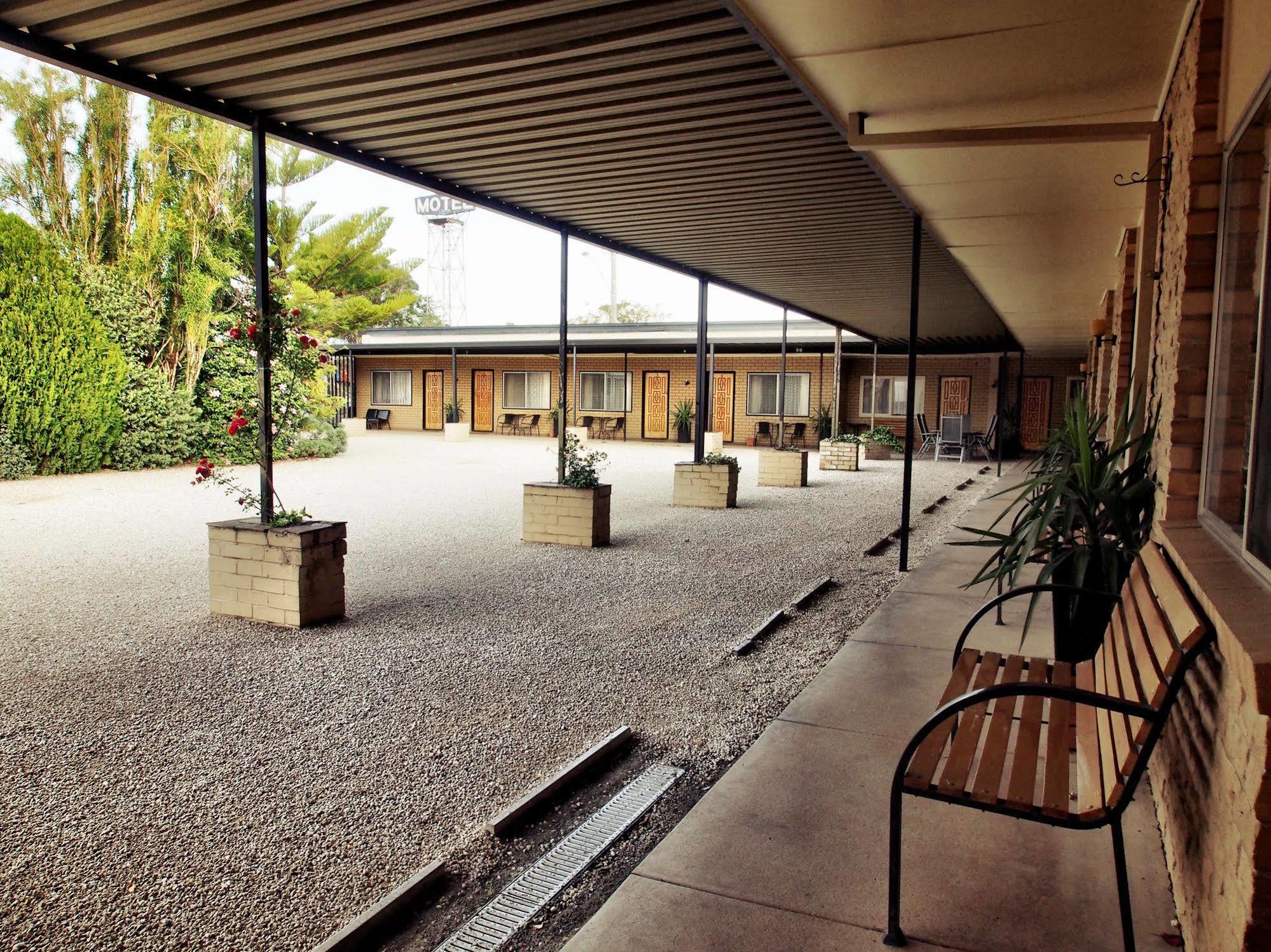 Majestic Motel Horsham Εξωτερικό φωτογραφία